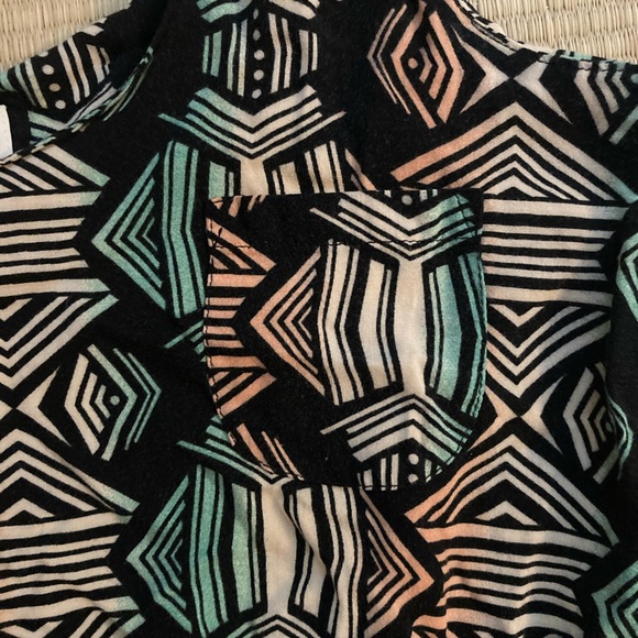 Geometric pattern summer jumpsuit size M/L - Picture 4 of 10